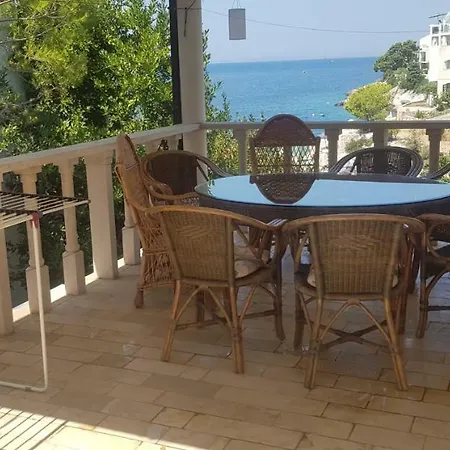 Premium Joy Aparthotel